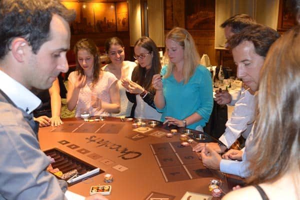 animation_casino_pour_soirée_d'entreprise_autour_des_cinq_sens_Paris.