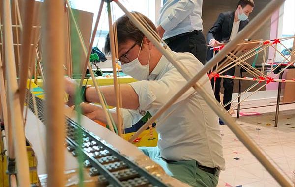team-building-cohesion-dequipe-tous-sur-le-pont