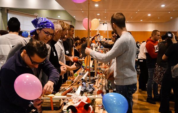 team_building_collaboratif_reactions_en_chaine_paris team_building_collaboratif_reactions_en_chaine_paris